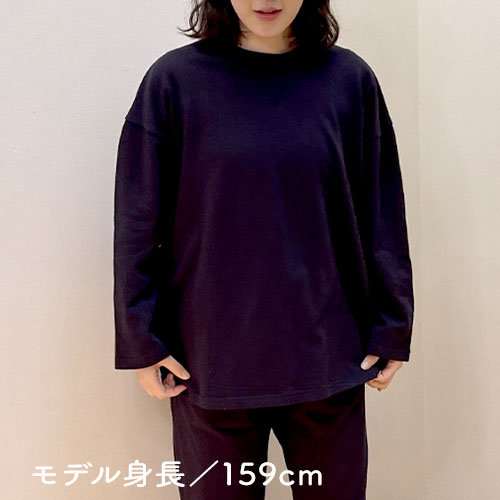 ★スウェット　ラウンドネック