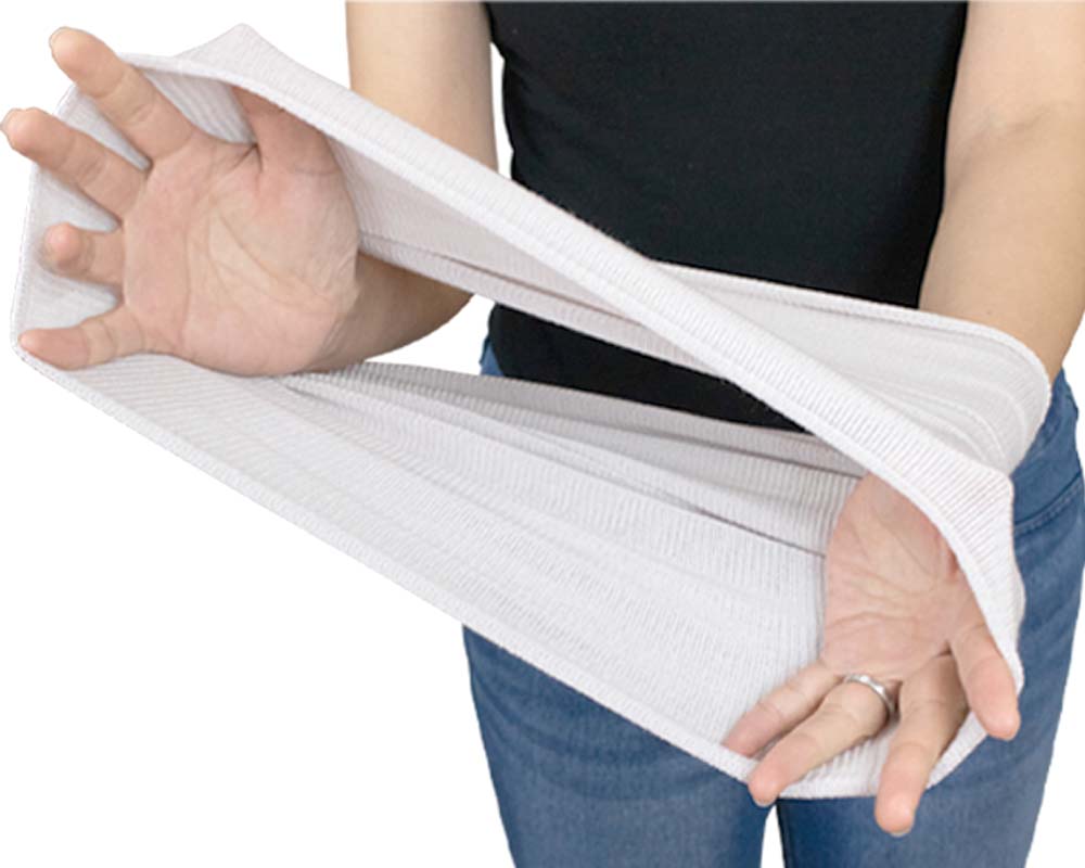 お腹から腰まで幅広く、程よい伸縮でソフトフィットするので、身体の動きを妨げません。アクティブな時も、就寝中も、はらまきの存在を気にせず心地よくお過ごしいただけます。